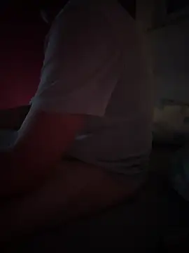 Snapshot of Bennyben8604 chatting on 12-14-24, 05:40 Bennyben8604 online show from 12-14-24, 05:40