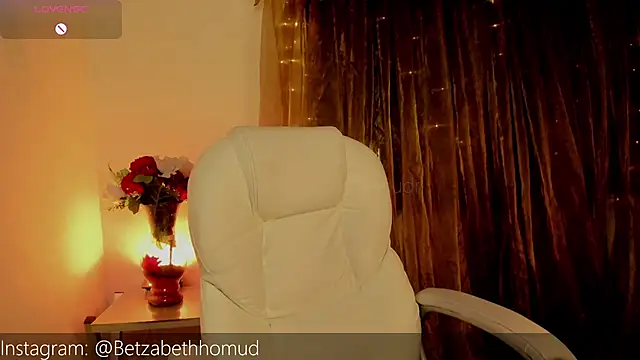 BetzabethHomud0 online show from 01-11-25, 11:02