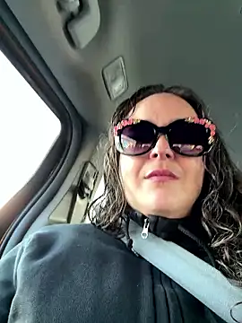 Snapshot of sylviahhh chatting on 04-14-26, 10:54 sylviahhh online show from 04-14-26, 10:54