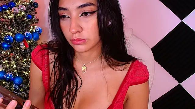 Snapshot of _Aura- chatting on 01-14-26, 03:23 Aura- online show from 01-14-26, 03:23