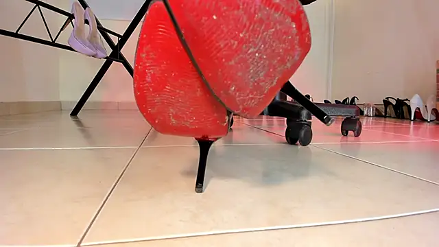 Snapshot of Kimmroggerr chatting on 02-10-25, 08:42 Kimmroggerr online show from 02-10-25, 08:42