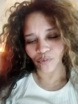 Snapshot of Alma_Sexyy chatting on 11-02-25, 11:18 Alma Sexyy online show from 11-02-25, 11:18