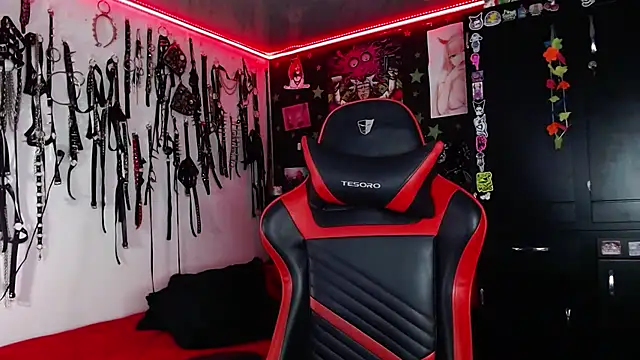 Snapshot of jannaink_ chatting on 12-27-24, 01:22 jannaink  online show from 12-27-24, 01:22