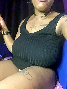 Cherrytowild online show from 12-13-25, 07:53