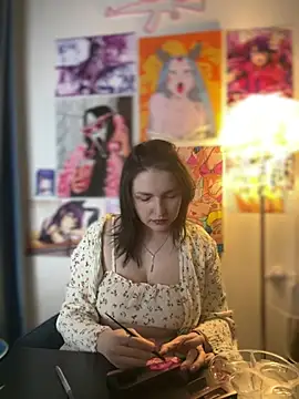 HoneySweetBee online show from 02-22-26, 10:30