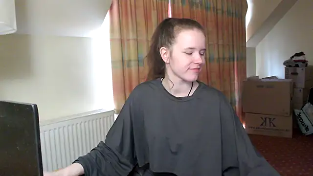 Snapshot of Princess-Lilly chatting on 01-24-25, 01:03 Princess-Lilly online show from 01-24-25, 01:03