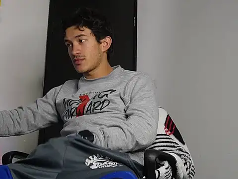 FelipheLive online show from 10-14-25, 07:09