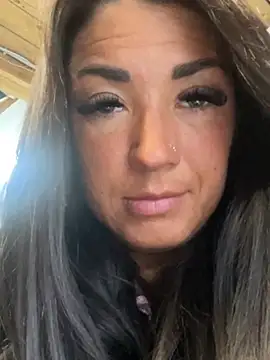 Snapshot of RuslanaXX chatting on 02-02-25, 04:05 RuslanaXX online show from 02-02-25, 04:05