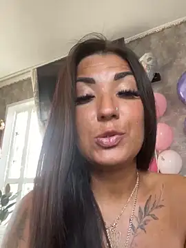 Snapshot of RuslanaXX chatting on 03-20-25, 10:32 RuslanaXX online show from 03-20-25, 10:32