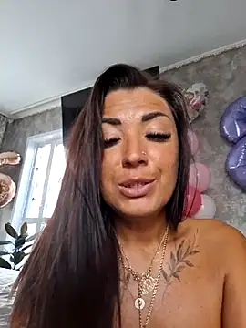 Snapshot of RuslanaXX chatting on 03-21-25, 08:50 RuslanaXX online show from 03-21-25, 08:50