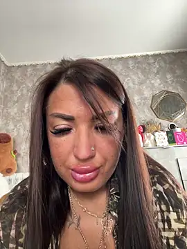 Snapshot of RuslanaXX chatting on 10-06-25, 04:21 RuslanaXX online show from 10-06-25, 04:21