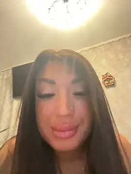 Snapshot of RuslanaXX chatting on 11-10-25, 01:48 RuslanaXX online show from 11-10-25, 01:48