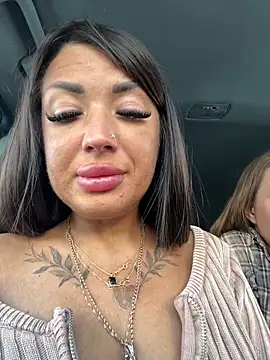 Snapshot of RuslanaXX chatting on 11-17-25, 03:01 RuslanaXX online show from 11-17-25, 03:01