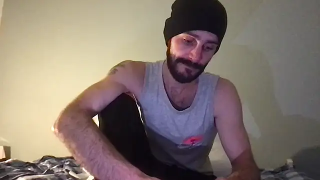 Snapshot of whow11@xh chatting on 12-17-24, 05:29 whow11xh online show from 12-17-24, 05:29