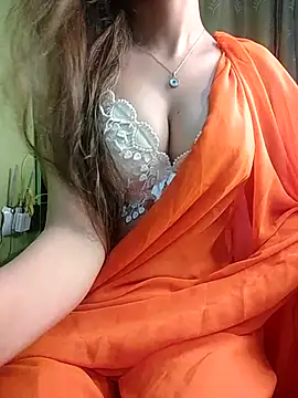 Snapshot of seductivegirl55 chatting on 02-11-25, 06:01 seductivegirl55 online show from 02-11-25, 06:01