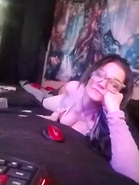 HighCityHoney online show from 01-31-25, 04:48