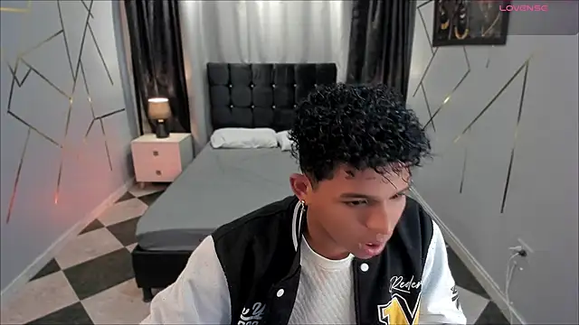 Noah Smith04 online show from 02-22-25, 01:46