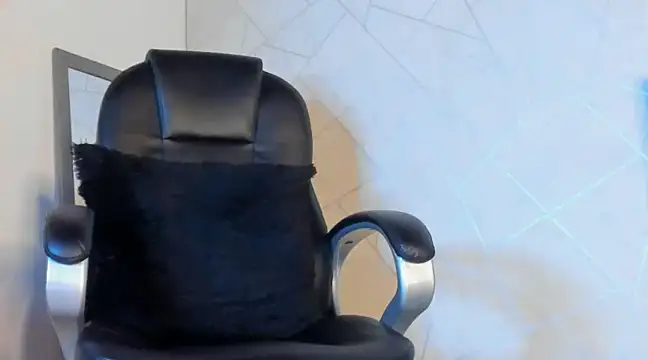 NoahhBrown online show from 02-23-25, 06:39