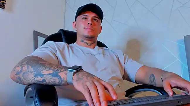 NoahhBrown online show from 02-28-25, 06:54