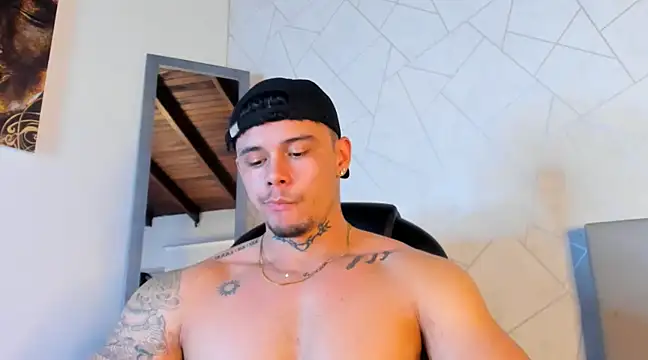 NoahhBrown online show from 03-07-25, 06:46