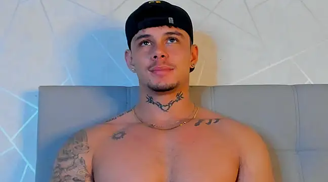 NoahhBrown online show from 03-14-25, 05:59