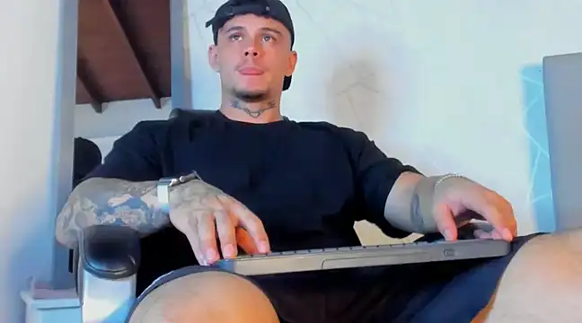 NoahhBrown online show from 03-19-25, 03:30