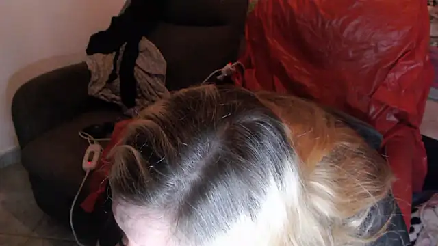 BecciDeluxe online show from 02-14-25, 12:30