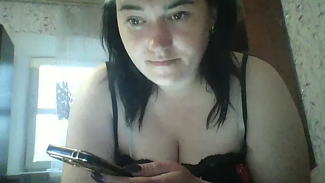 Snapshot of HollyLaBerry chatting on 05-12-26, 06:43 HollyLaBerry online show from 05-12-26, 06:43