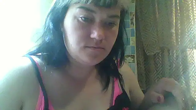 Snapshot of HollyLaBerry chatting on 05-22-26, 07:15 HollyLaBerry online show from 05-22-26, 07:15