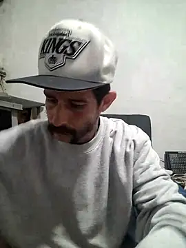 Snapshot of LongDickZee562 chatting on 10-08-25, 05:10 LongDickZee562 online show from 10-08-25, 05:10