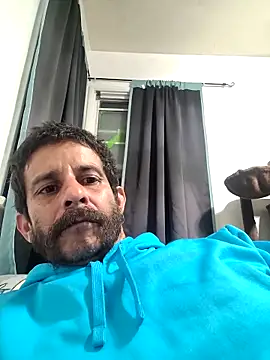 Snapshot of LongDickZee562 chatting on 11-04-25, 05:39 LongDickZee562 online show from 11-04-25, 05:39