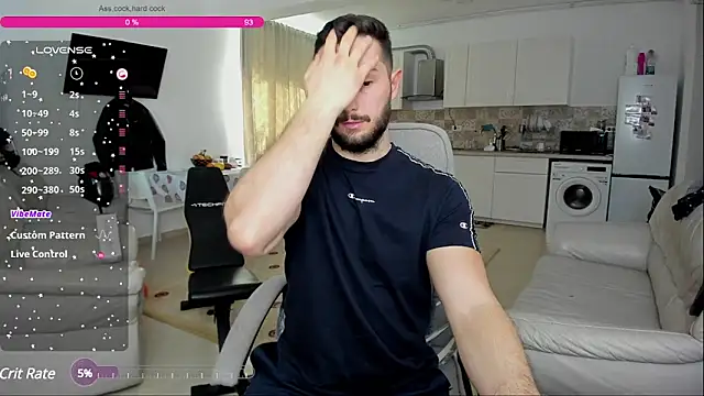 Snapshot of ZackFraser chatting on 03-05-25, 09:49 ZackFraser online show from 03-05-25, 09:49