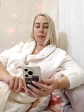 HotJanet online show from 01-21-25, 08:00