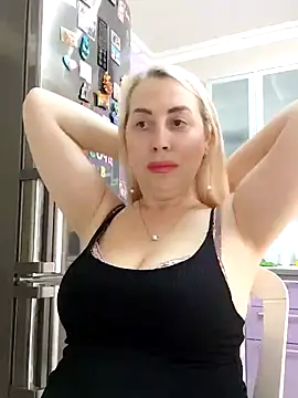 HotJanet online show from 03-16-25, 01:06