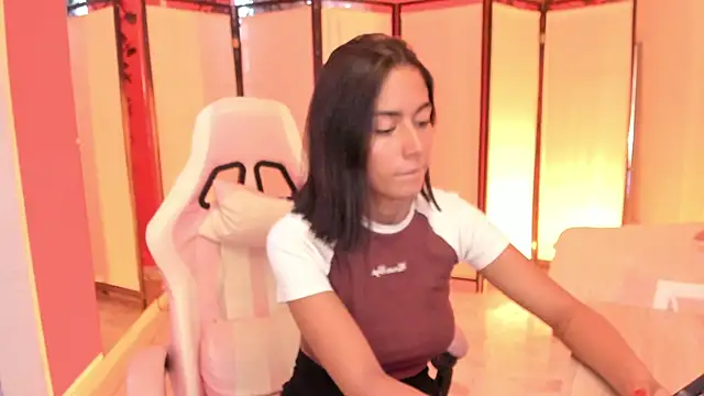 your khloe online show from 11-18-25, 03:49