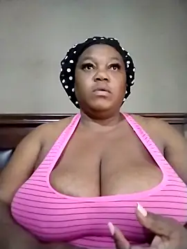 Snapshot of MATUREBUSSTY chatting on 11-02-25, 03:53 MATUREBUSSTY online show from 11-02-25, 03:53