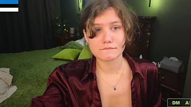 Snapshot of Charlotte_wow chatting on 10-30-25, 01:07 Charlotte wow online show from 10-30-25, 01:07