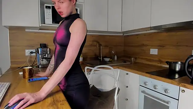 Snapshot of RubyAttwood chatting on 12-17-25, 08:15 RubyAttwood online show from 12-17-25, 08:15