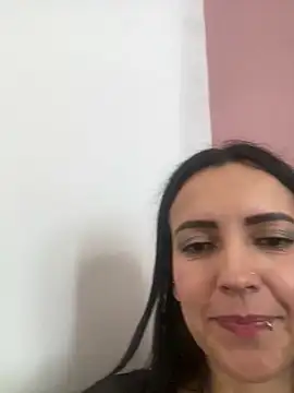 Snapshot of SuzanSmithh chatting on 01-18-25, 01:51 SuzanSmithh online show from 01-18-25, 01:51