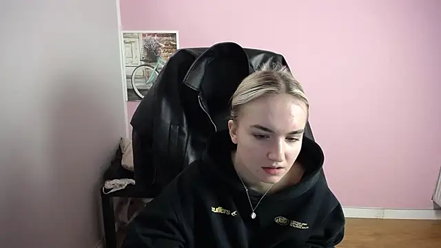 viktoria lovely online show from 03-06-26, 09:17