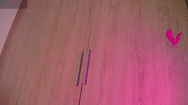 aidaadams online show from 10-24-25, 11:28