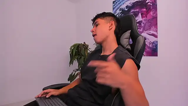 Bray Kevin online show from 02-07-25, 04:46