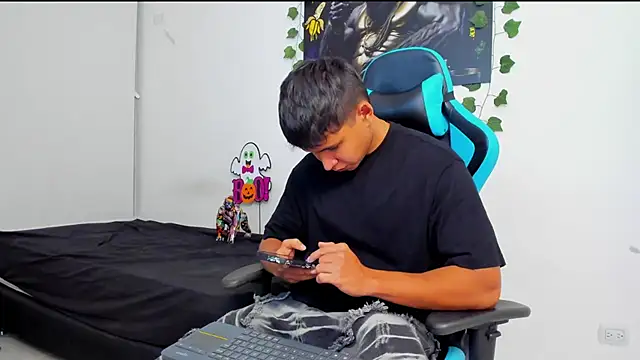 Bray Kevin online show from 02-08-25, 11:24