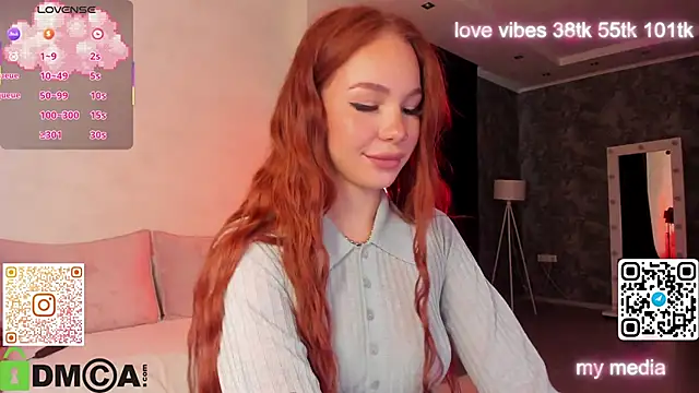 Snapshot of Tracy-Taylor chatting on 09-20-25, 08:15 Tracy-Taylor online show from 09-20-25, 08:15