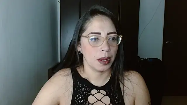 natashasmithe online show from 02-10-25, 01:01