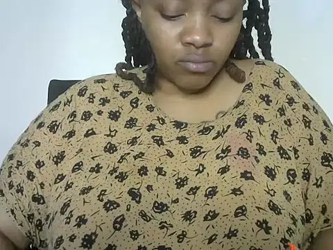 Snapshot of Brown_sexy chatting on 01-02-25, 11:27 Brown sexy online show from 01-02-25, 11:27