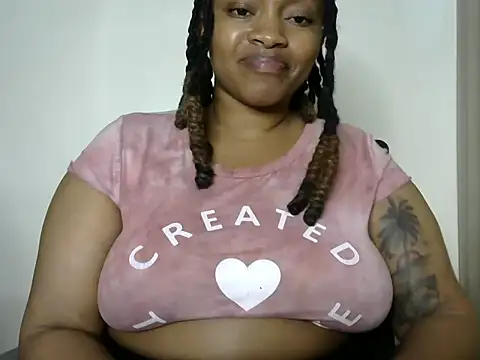 Snapshot of Brown_sexy chatting on 01-27-25, 08:07 Brown sexy online show from 01-27-25, 08:07