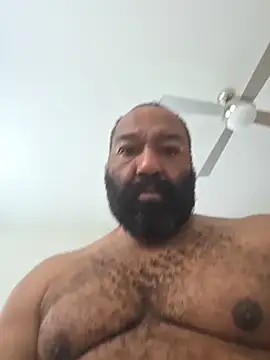 Bearhoney843 online show from 10-30-25, 04:41