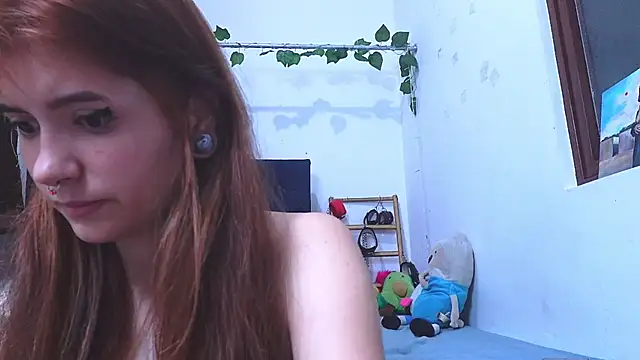 AliciaBasch online show from 03-07-25, 01:20