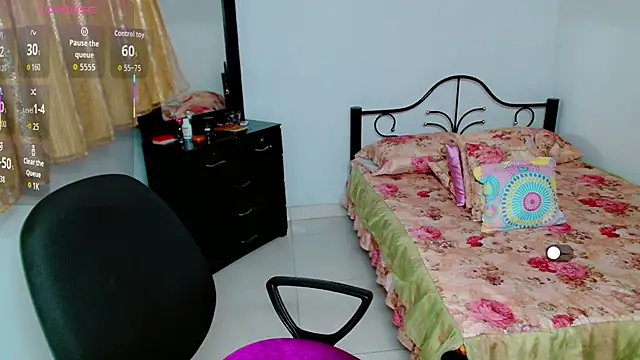 Lily Benet1 online show from 10-22-25, 11:21